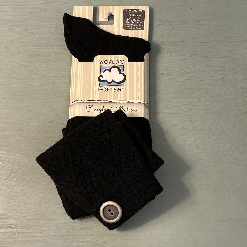 World’s Softest NWT Black Fancy Knee-hi Boot Sock Women’s Shoe Size 6-10